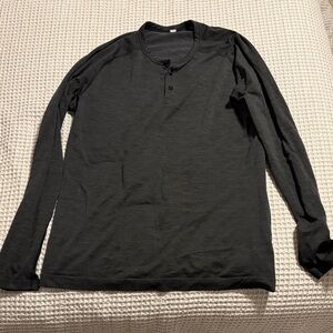 lululemon athletica Men's Black Long-Sleeve Henley